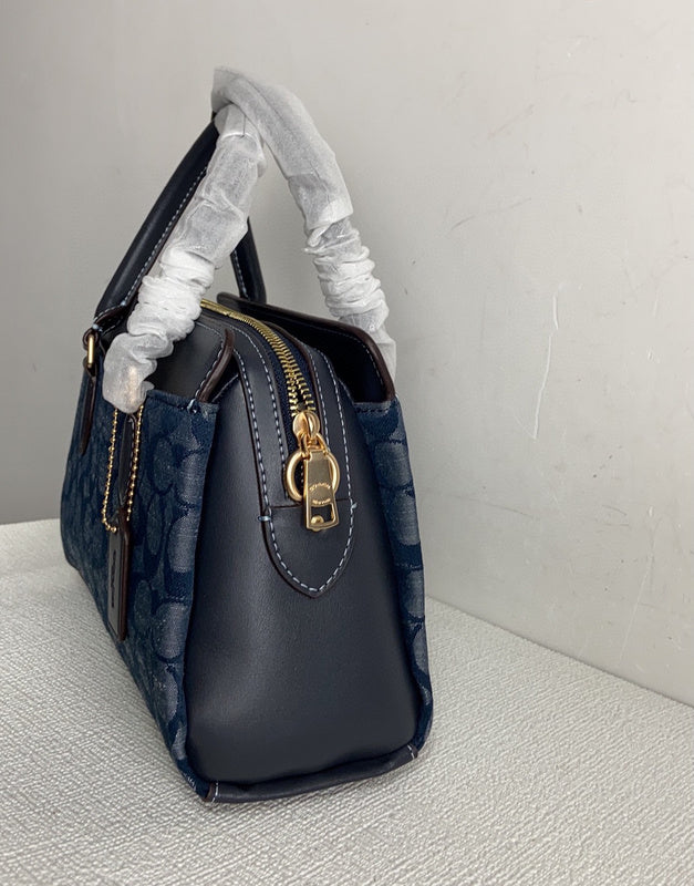 Amelia-i CAH Bags - 083
