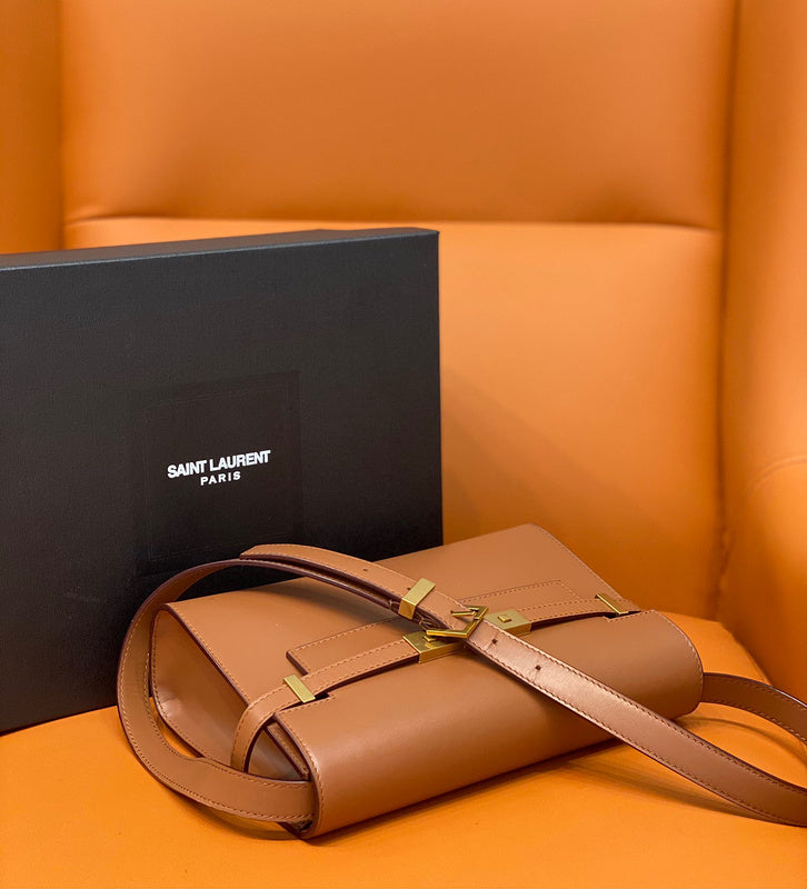 Amelia - YSL Bag - 2079