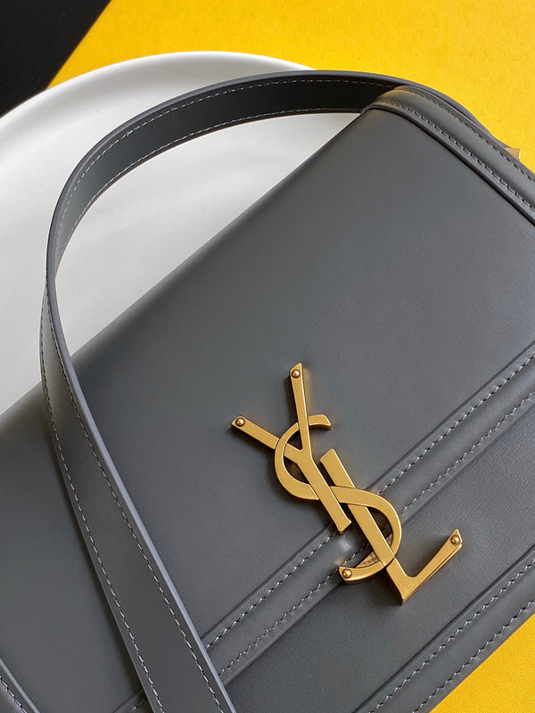 Amelia - YSL Bag - 4110