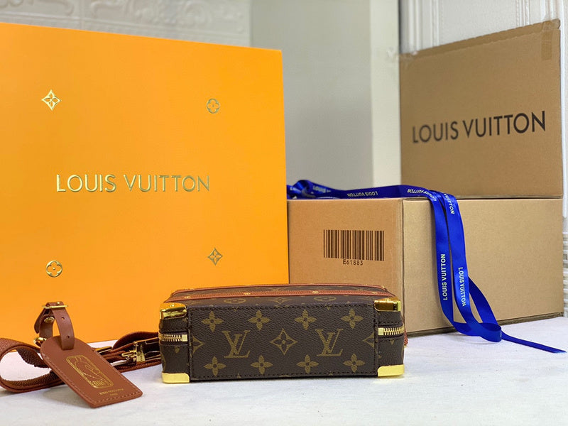 Fan Fashion Lu-Vi bags - 17496