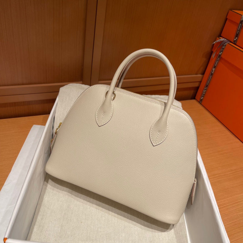 Amelia - HMS Bags - 1743