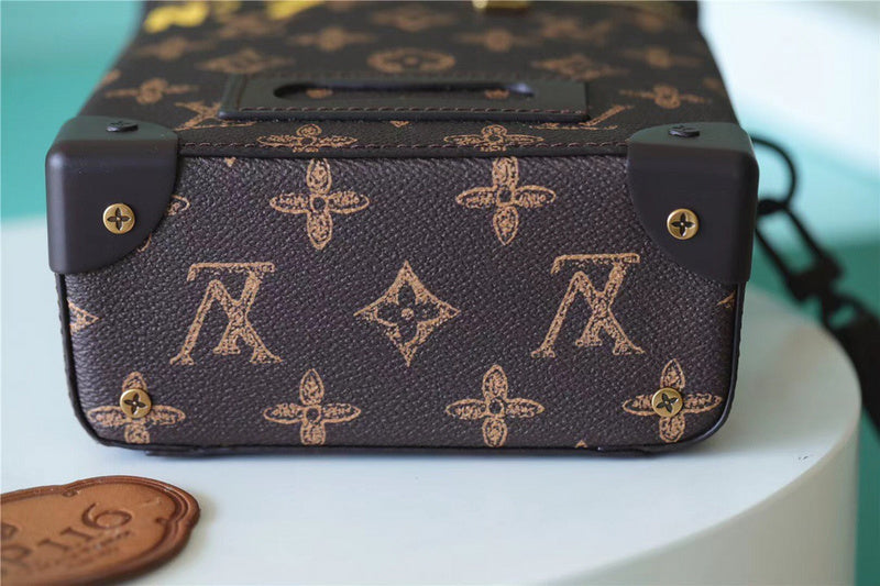 Fan Fashion Lu-Vi bags - 10015