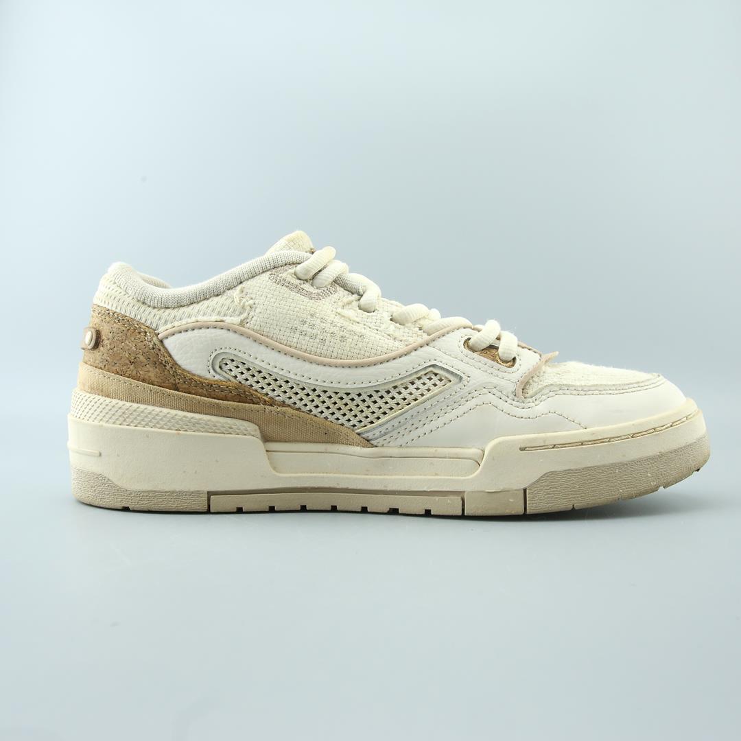 LI-NING .