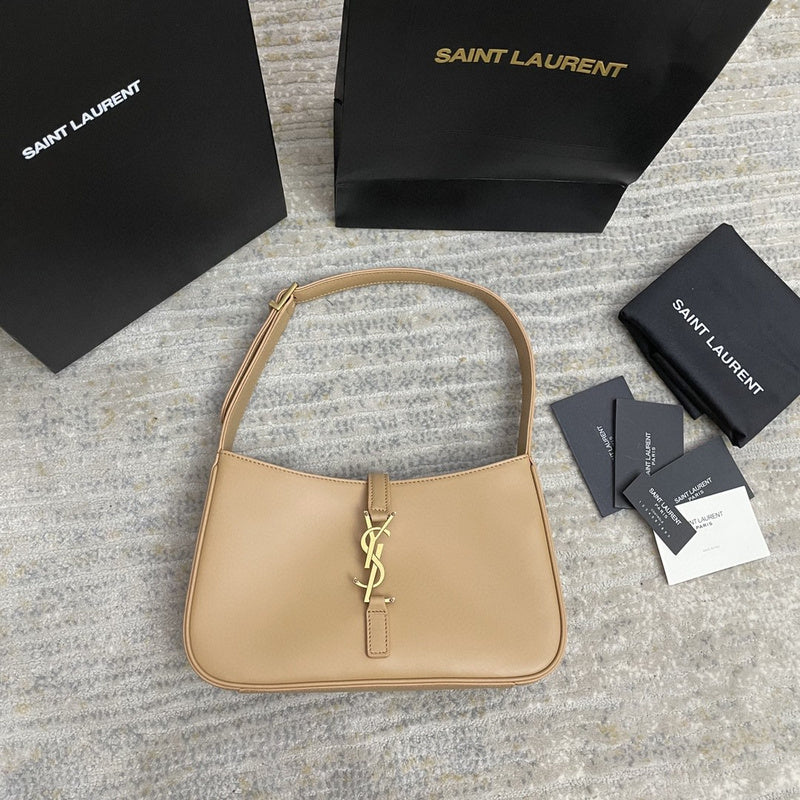 Amelia - YSL Bag - 3803