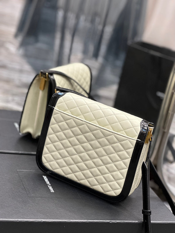 Amelia - YSL Bag - 3989