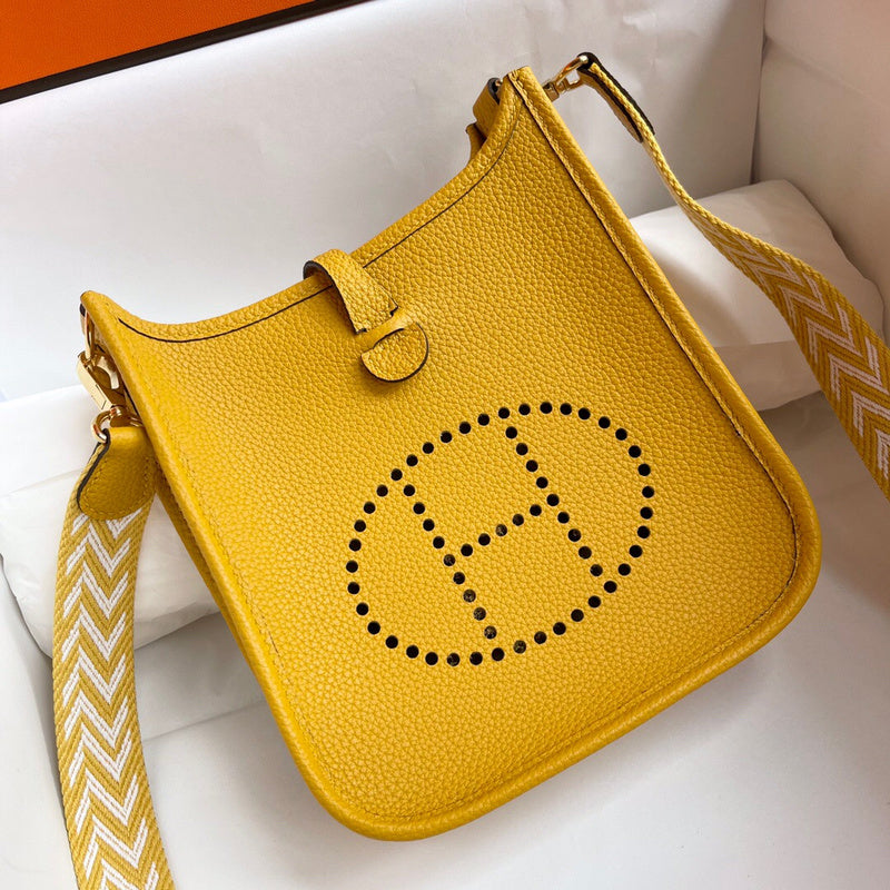 Amelia - HMS Bags - 1651