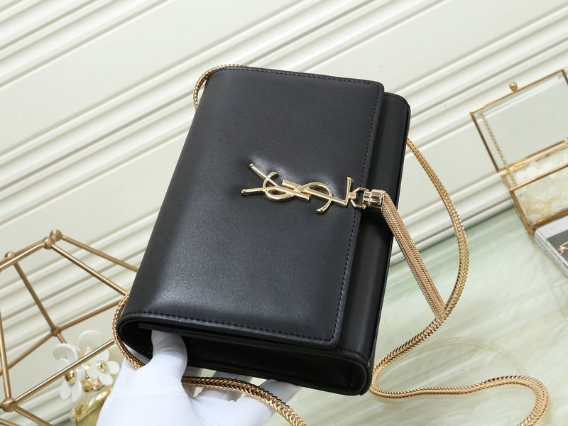 Amelia - YSL Bag - 3555