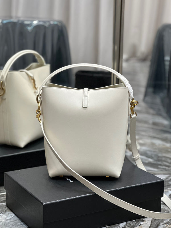 Amelia - YSL Bag - 3970