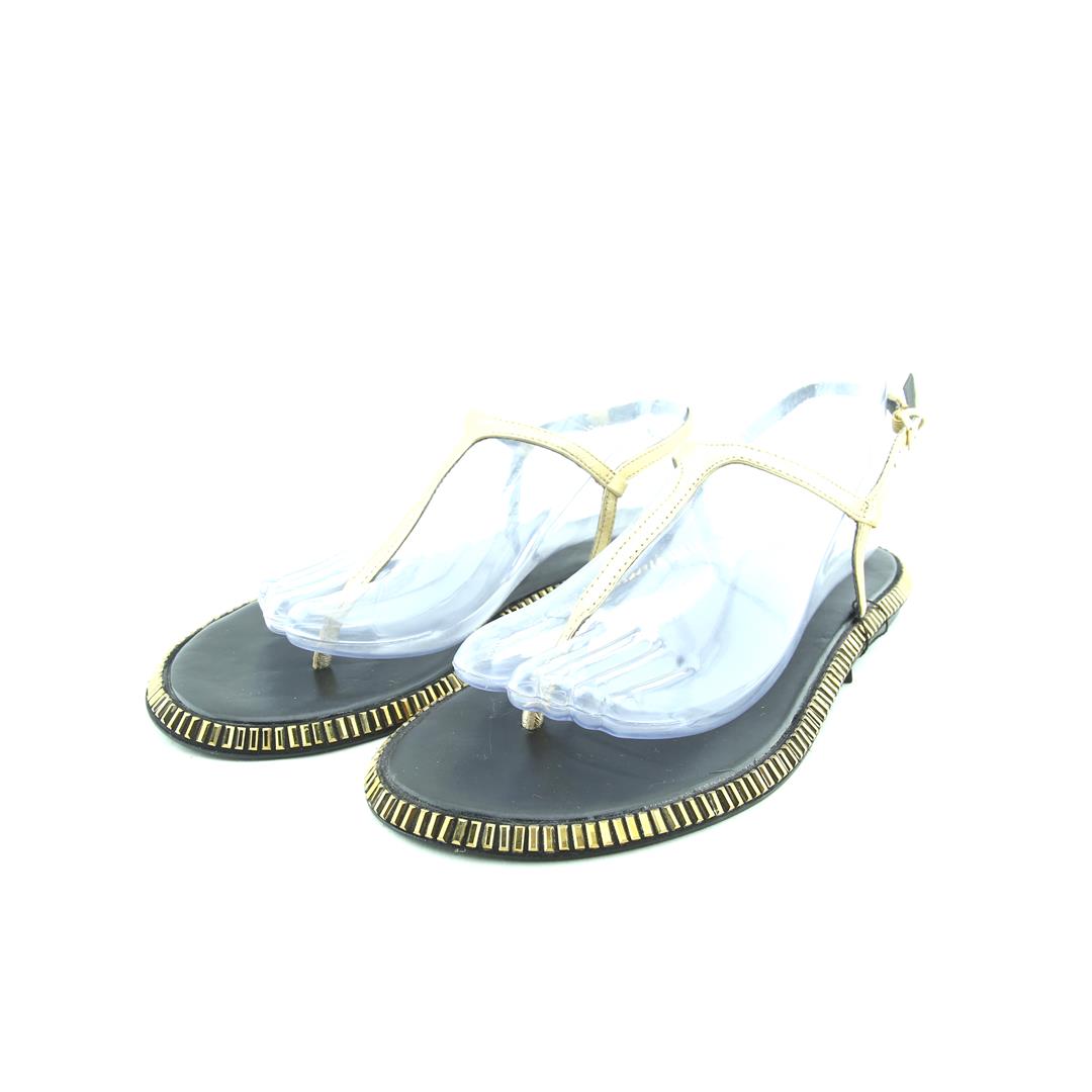ZARA. .