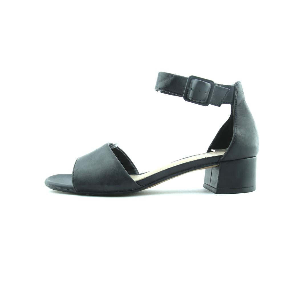 CLARKS ULTIMATE COMFORT