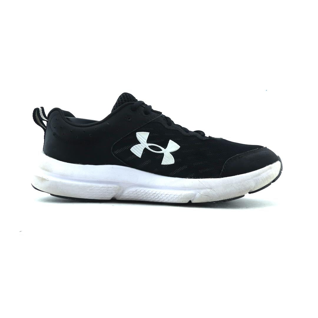 UNDER ARMOUR  ASSERT 10