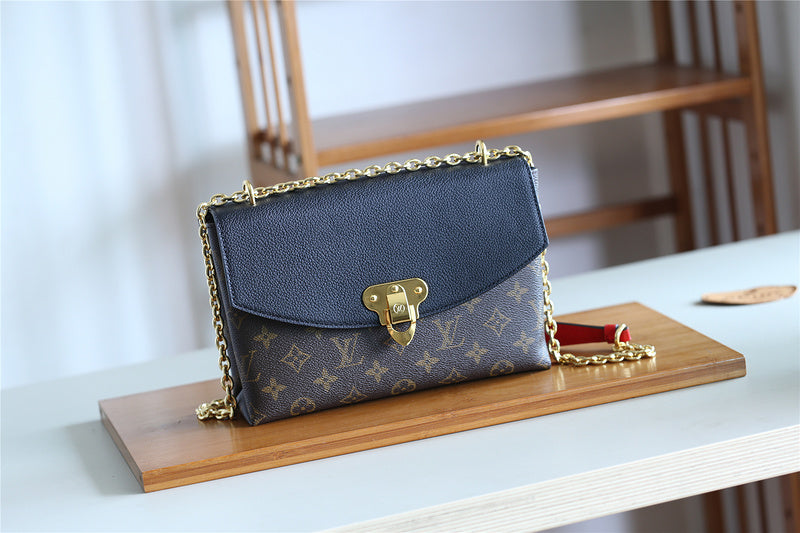 Amelia - LOV Lady Bags - 1674