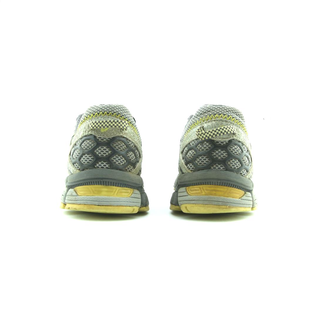 ASICS  GEL-KAHANA 8