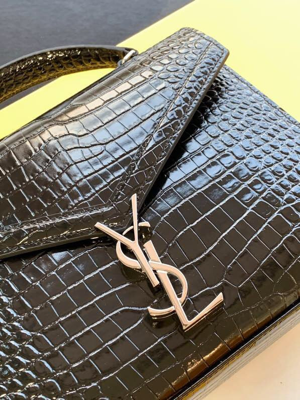 Amelia - YSL Bag - 3613