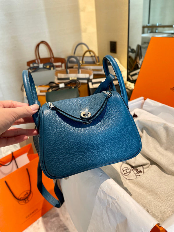 Amelia - HMS Bags - 1774