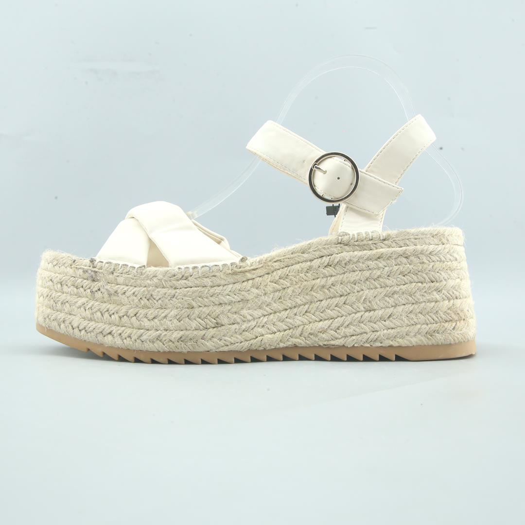 STRADIVARIUS .
