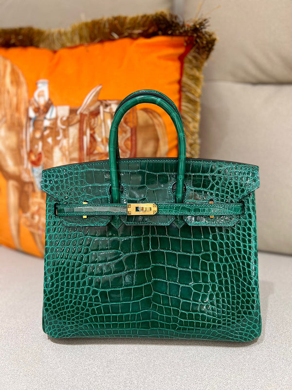 Amelia - HMS Bags - 1722