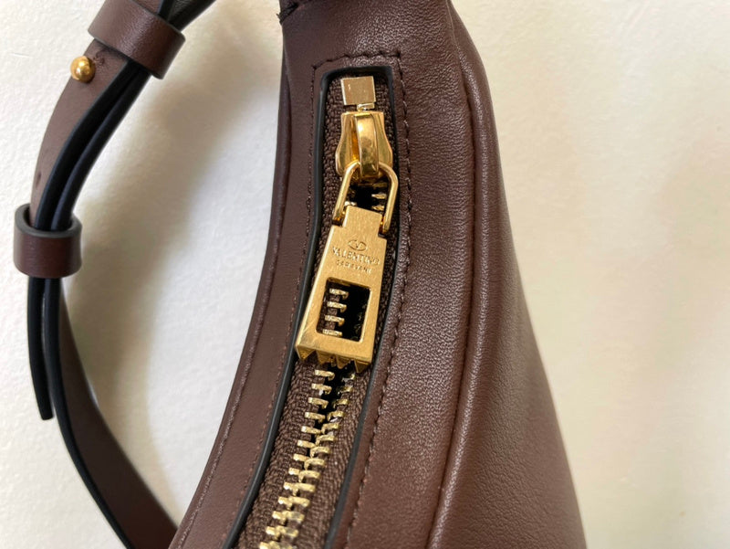 VAL LUXURY BAGS - FOR FASHION LOVERS  AFFORDABLE LUXURY BAGS- 572