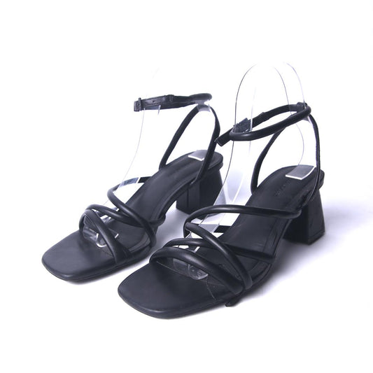 STRADIVARIUS .