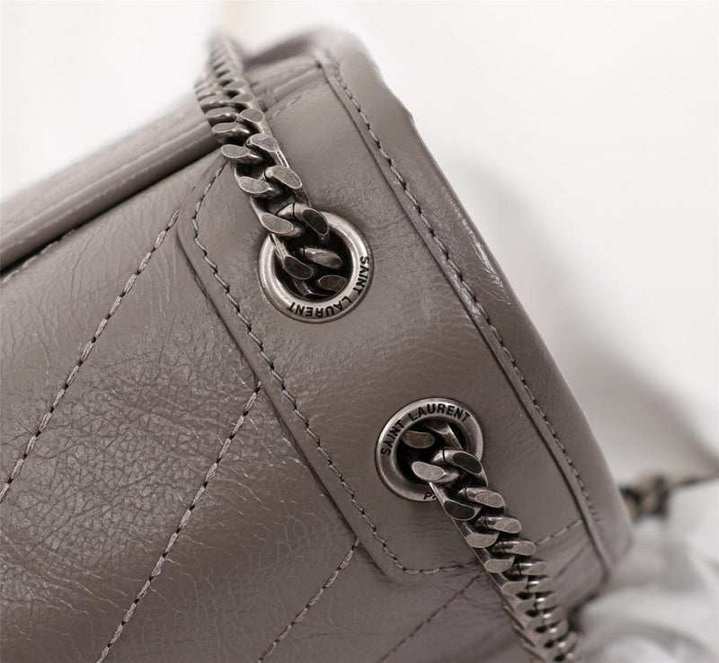 Amelia - YSL Bag - 2639