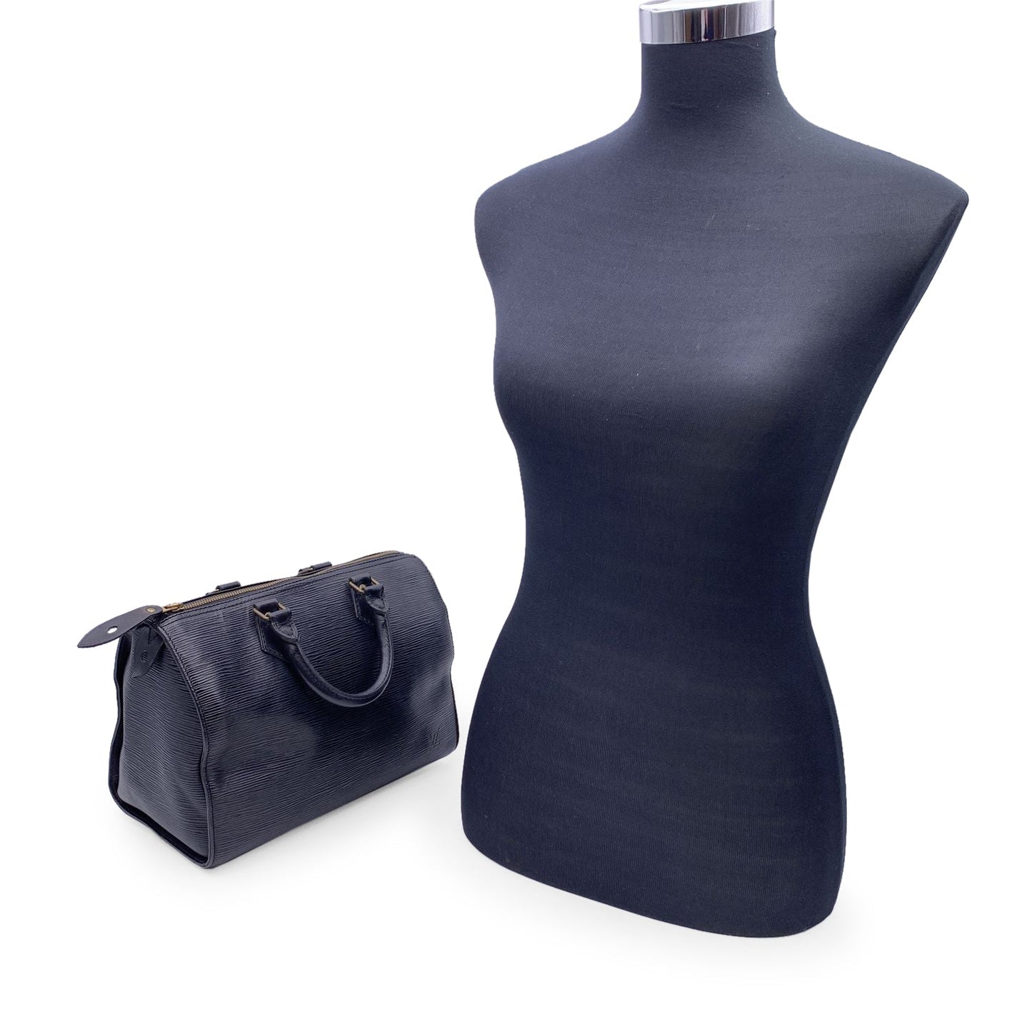 LOUIS VUITTON   Black Epi Leather Speedy 28 Boston Bag