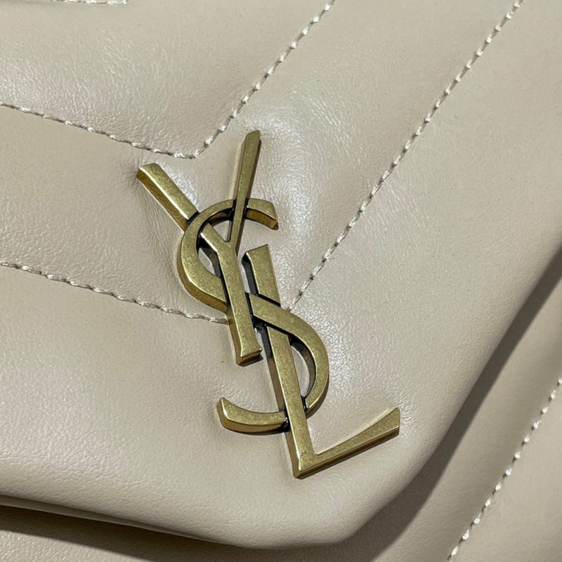 Amelia - YSL Bag - 2405