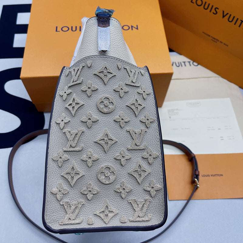 Fan Fashion Lu-Vi bags - 8629