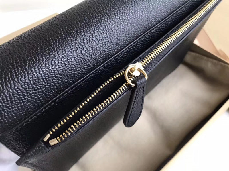 Burberry Bags - Bagsattire   487