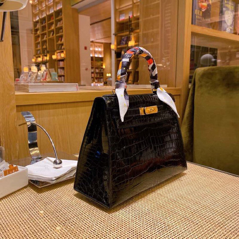 Amelia - HMS Bags - 1609