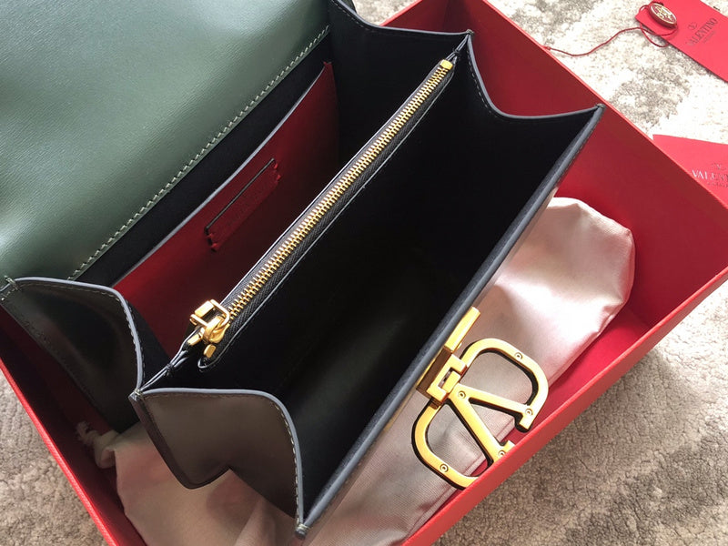 VAL LUXURY BAGS - FOR FASHION LOVERS  AFFORDABLE LUXURY BAGS- 1315