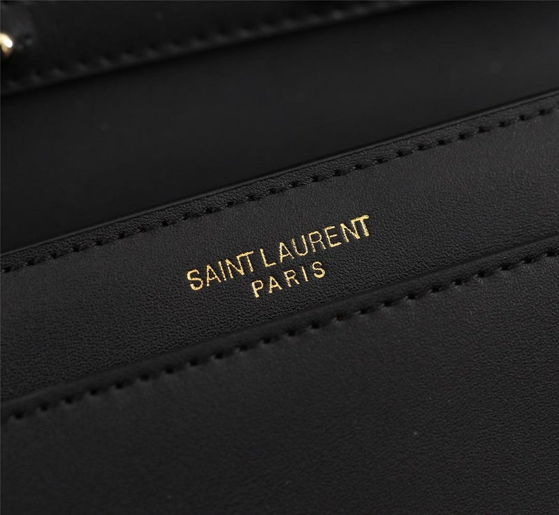 Amelia - YSL Bag - 2839