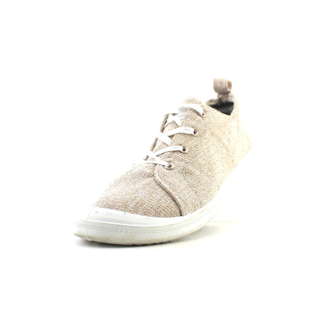 SOLE MATES .