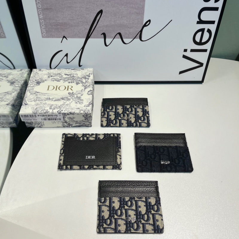 Amelia - DOR Wallets - 043