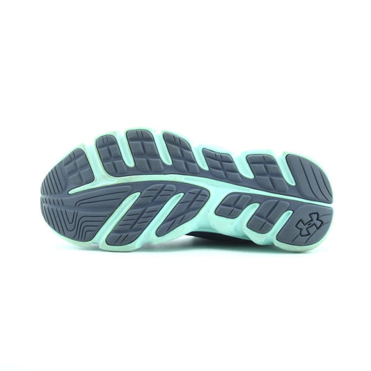 UNDER ARMOUR ASSERT 6