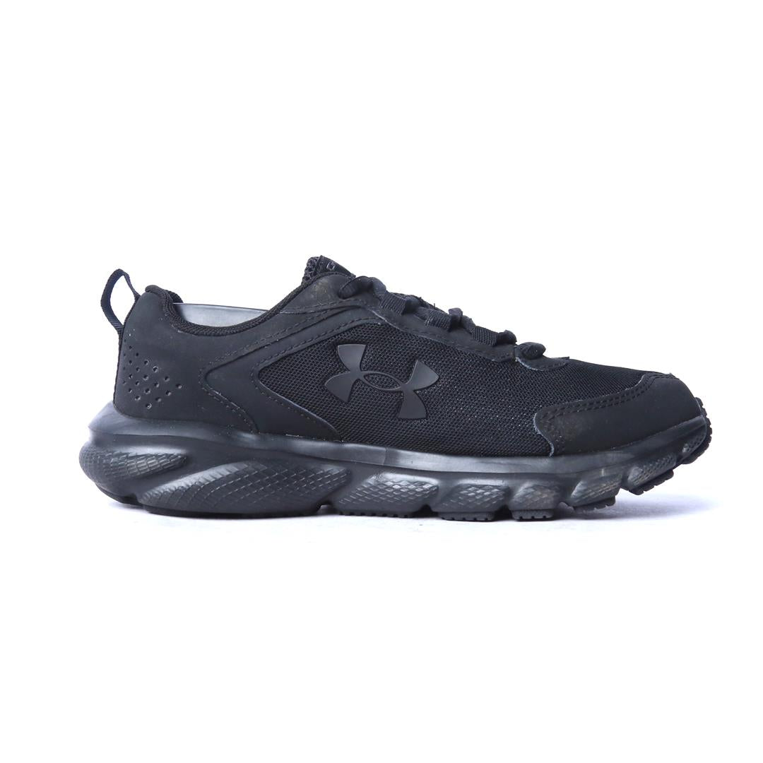 UNDER ARMOUR ASSERT 9