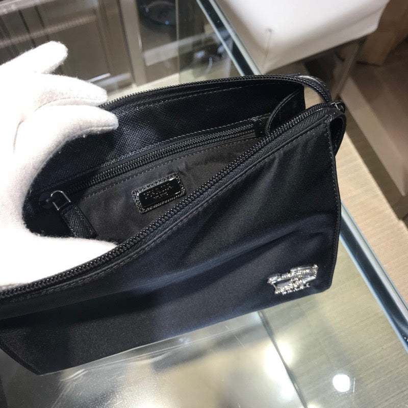 Amelia - PD Wallets - 001