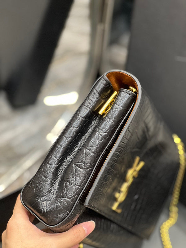 Amelia - YSL Bag - 3782