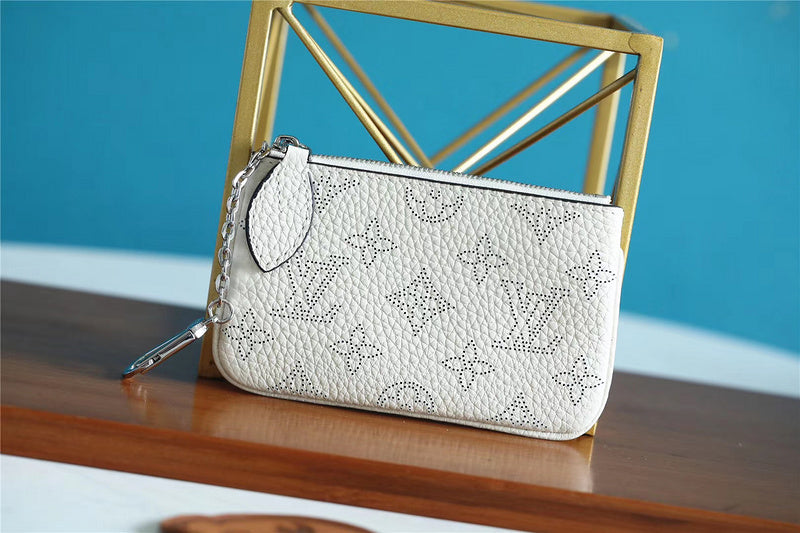 Fan Fashion Lu-Vi bags - 8976