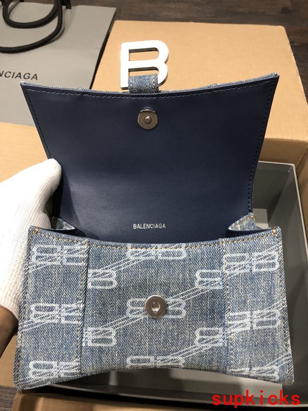 Amelia- BG Hourglass Bags - 087