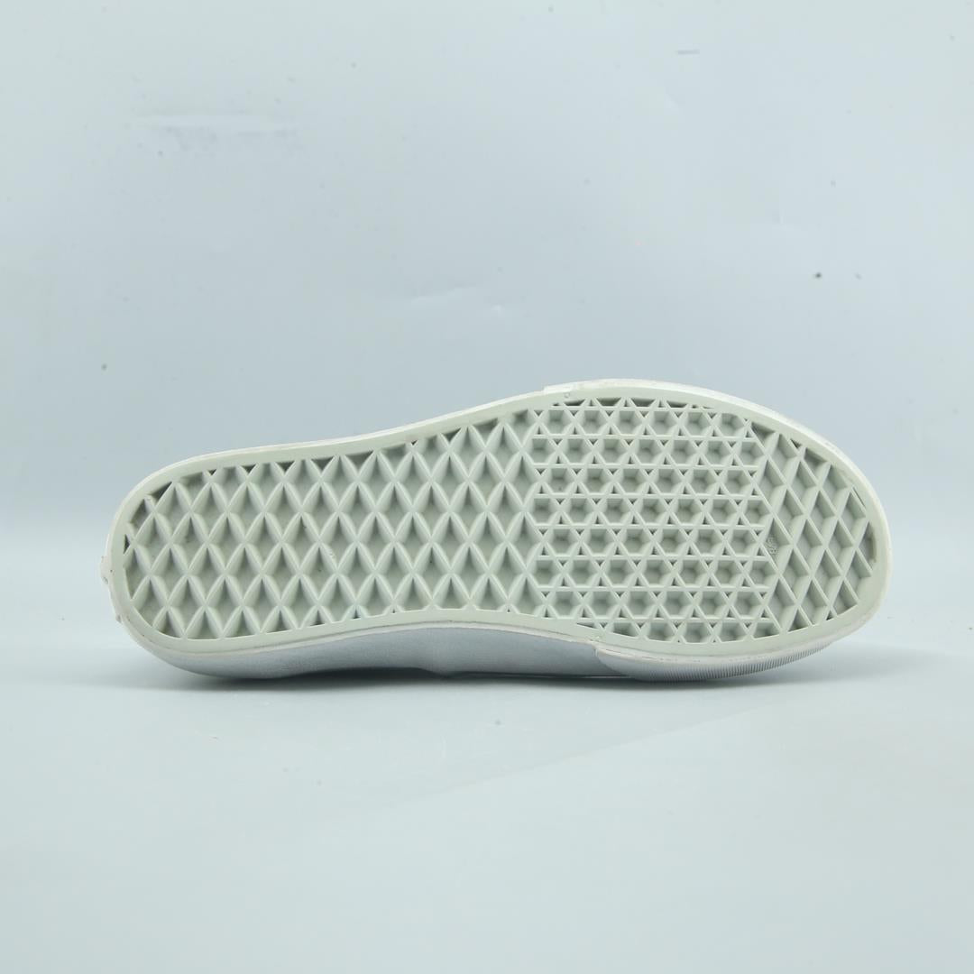 VANS AUTHENTIC