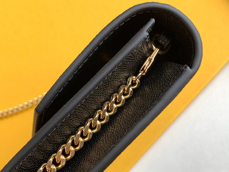 Amelia - YSL Bag - 3722