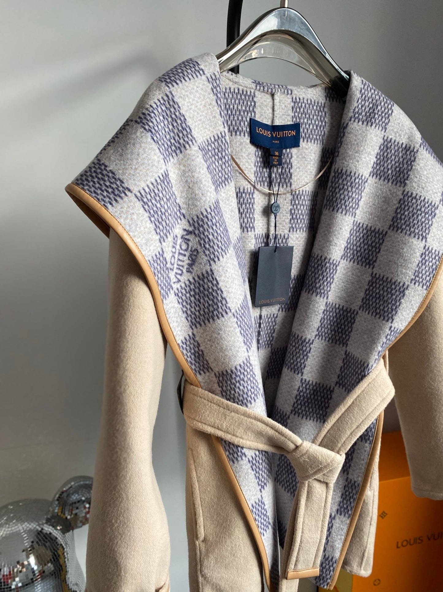 Luxury Louis Vuitton  Wrap Coat 026
