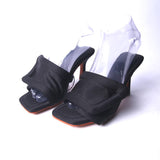 BERSHKA .