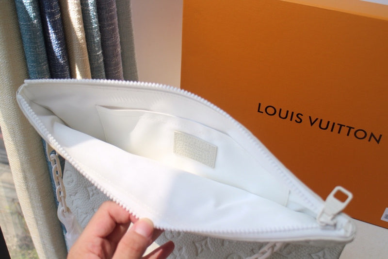 Fan Fashion Lu-Vi bags - 9046