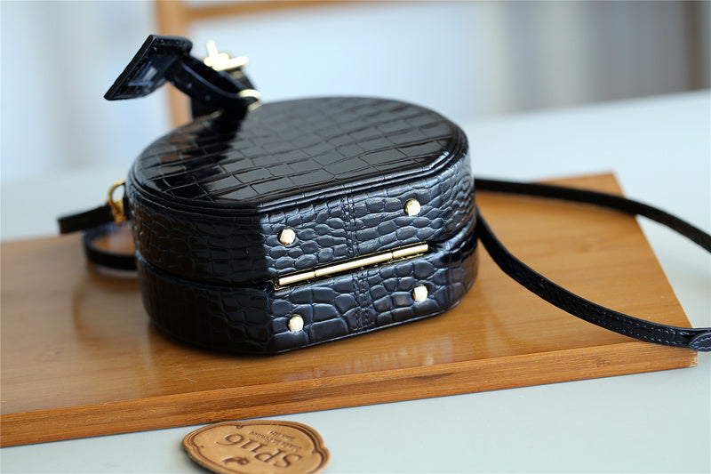 Fan Fashion Lu-Vi bags - 8325