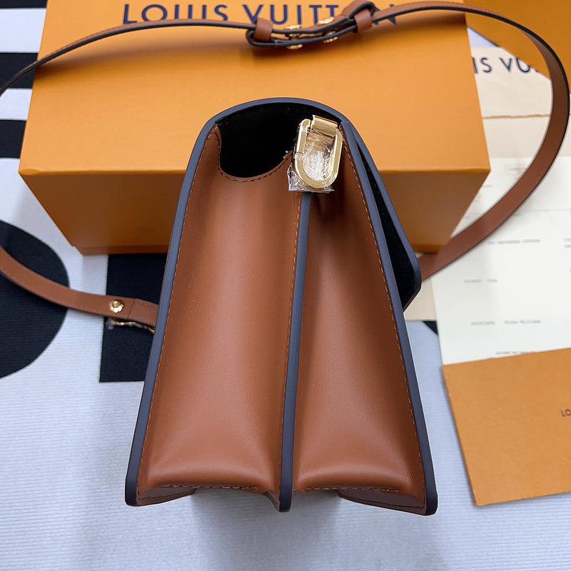 Fan Fashion Lu-Vi bags - 8138