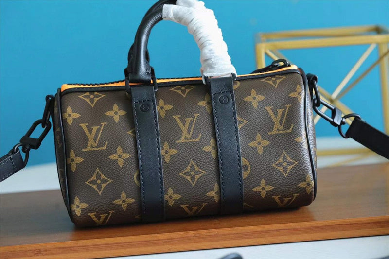 Fan Fashion Lu-Vi bags - 11279
