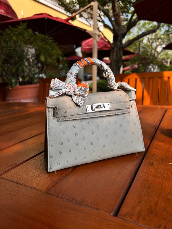 Amelia - HMS Bags - 1754