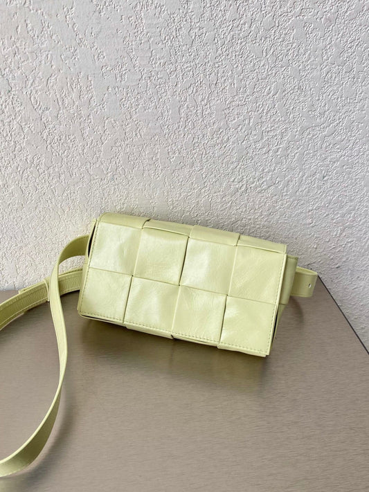 BV Cassette Belt Bag Lemon, For Women, Bags 7.1in/18Amelia651053VCQ729413