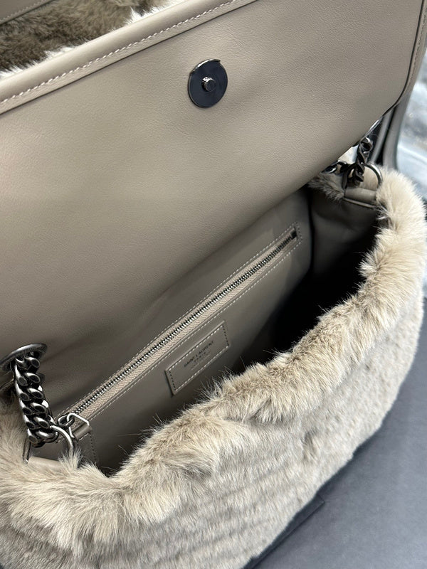 Amelia - YSL Bag - 3923